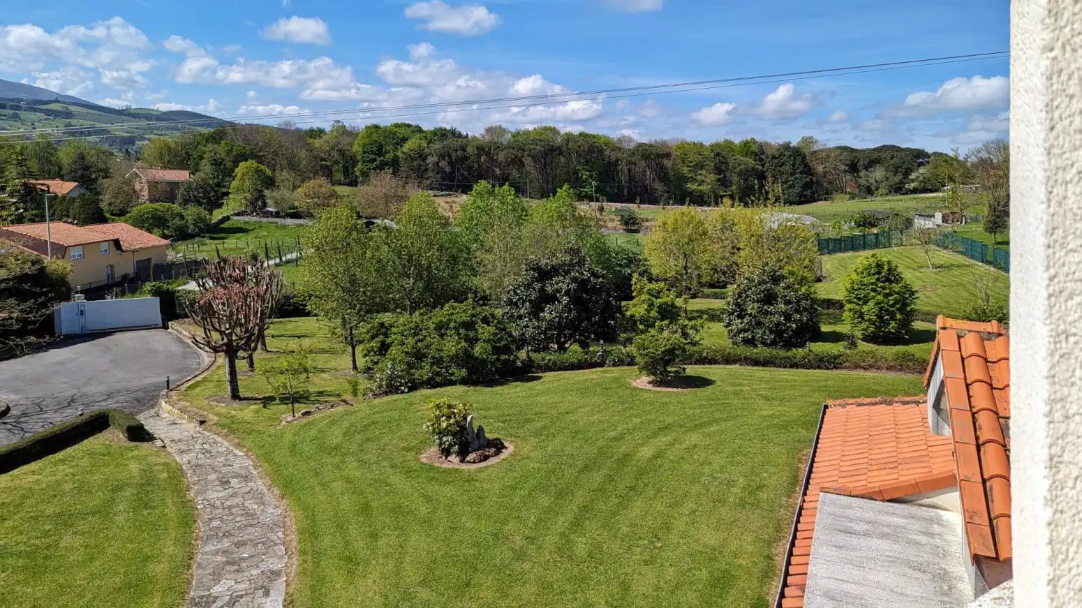 Jardín de Casa o chalet en venta en Reocín con Calefacción, Jardín privado y Terraza