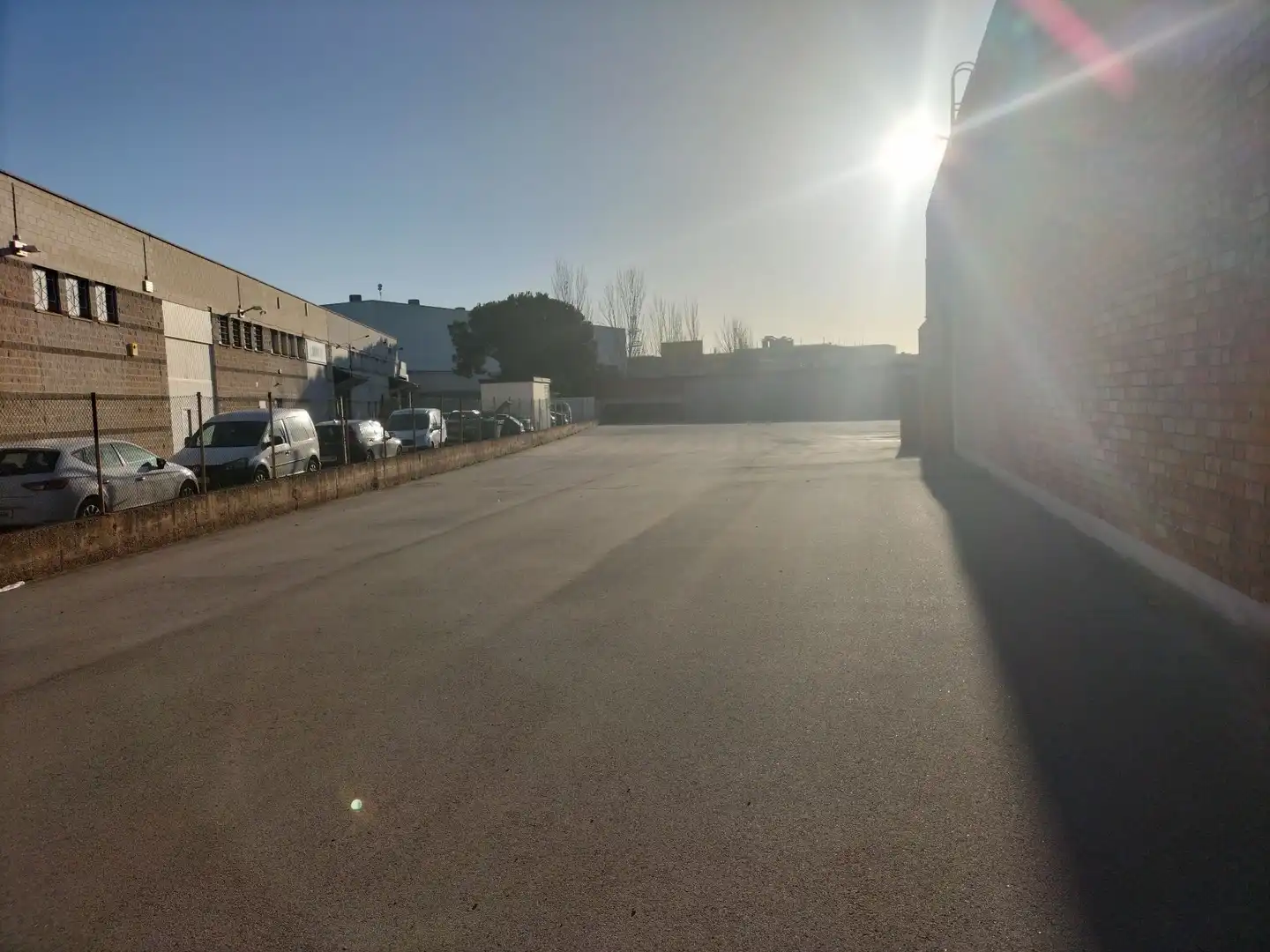 Parking de Nave industrial en venta en Rubí
