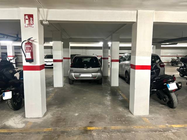 Garaje en Venta en Carrer de Jerónima Galés, 65 en L'Hort de Senabre