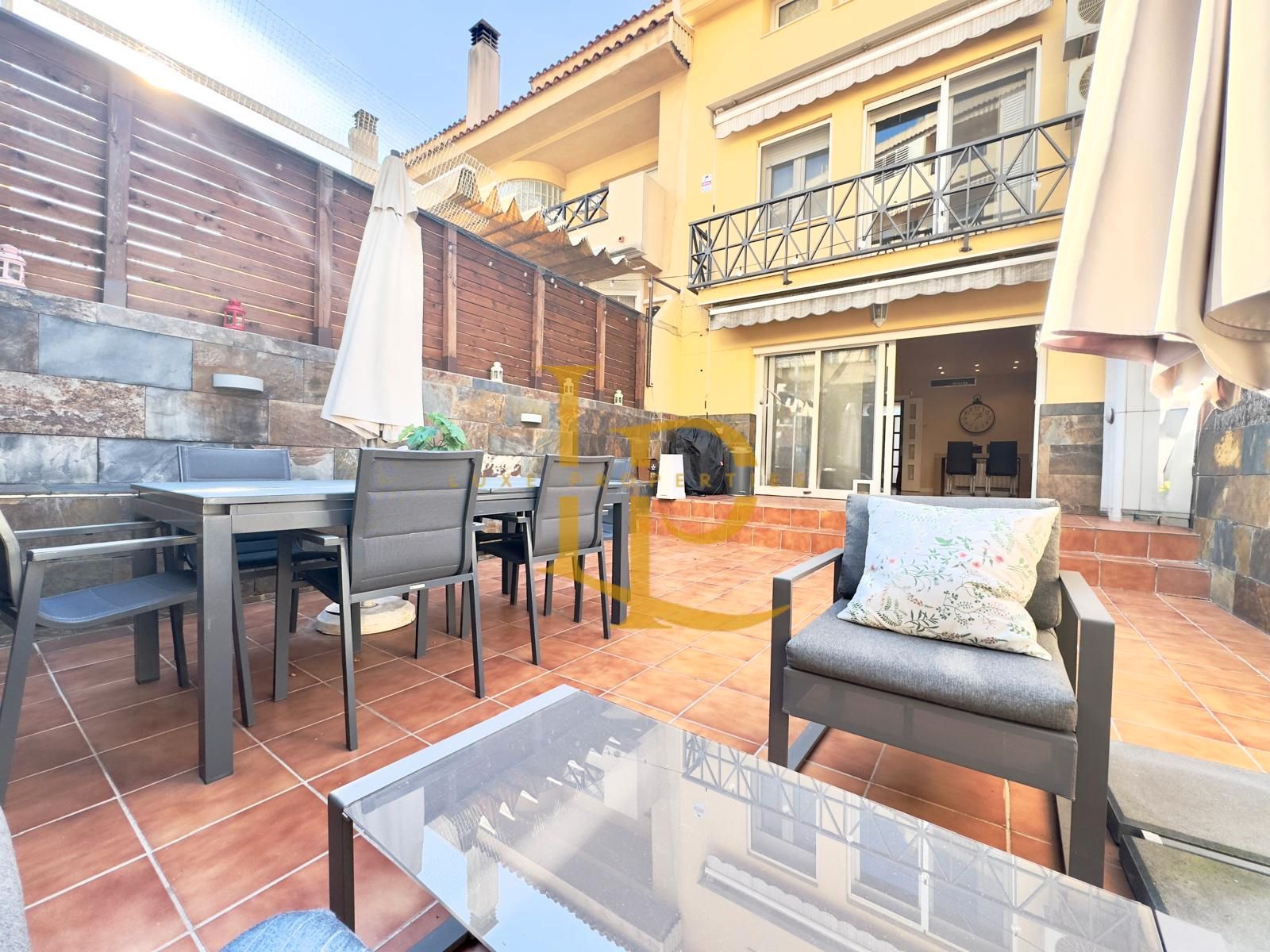 Terrassa de Casa o xalet en venda en Rubí amb Aire condicionat, Calefacció i Jardí privat