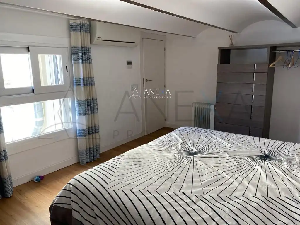 Schlafzimmer von Wohnung zum Verkauf in Barcelona mit Klimaanlage