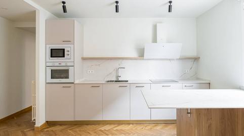 Foto 4 de Piso de alquiler en Calle Alfonso Rodríguez Santamaría, El Viso,  Madrid Capital