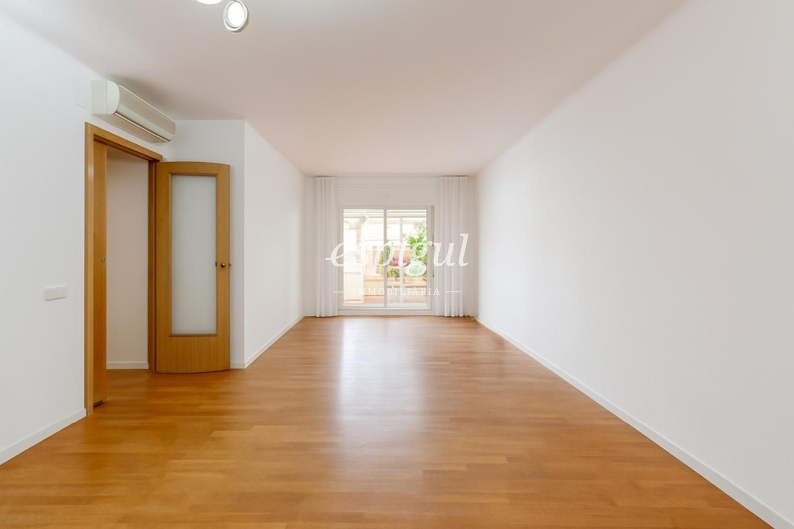 Flat for sale in Sant Cugat del Vallès  with Air Conditioner, Heating and Parquet flooring