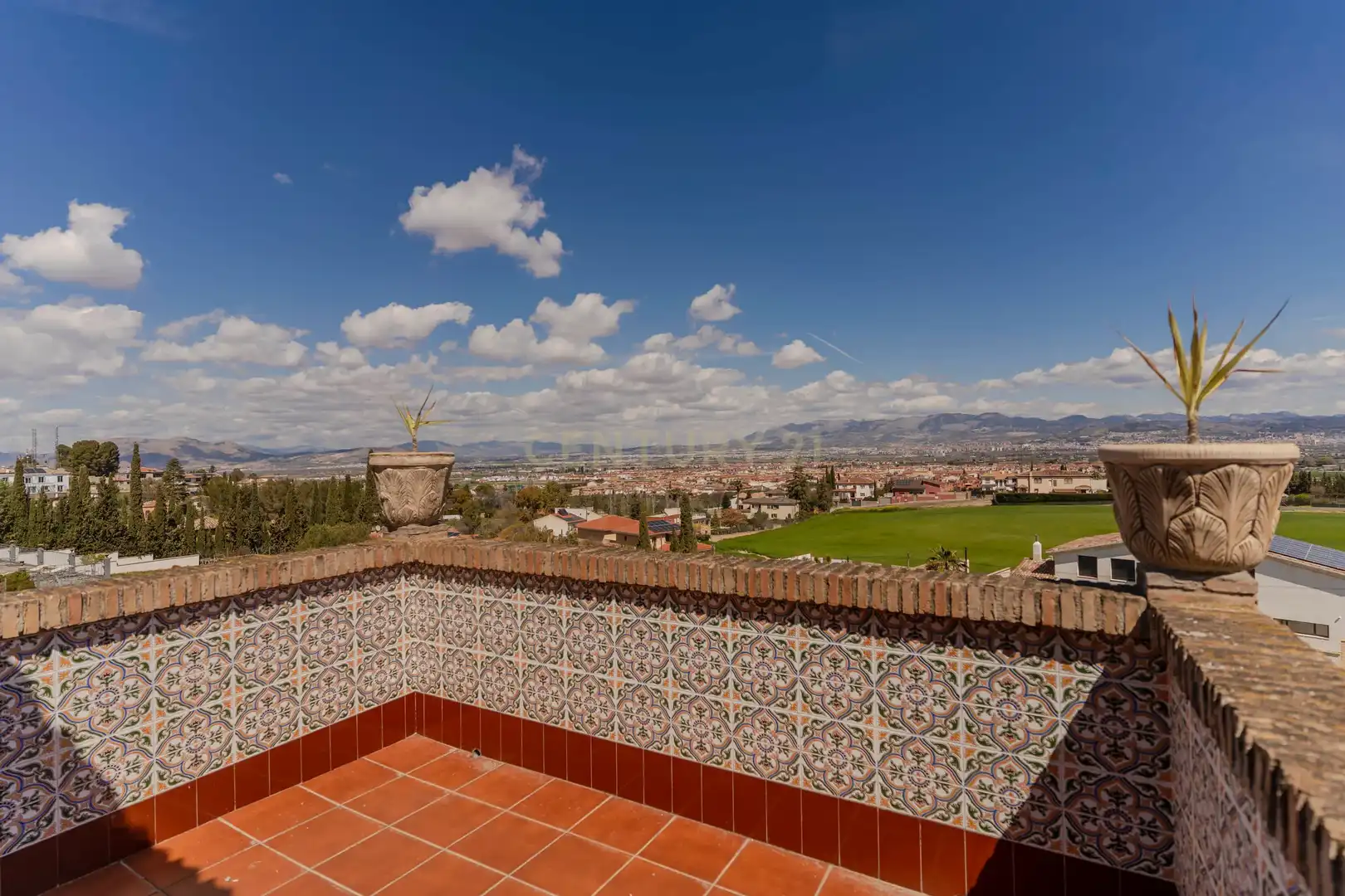 Terraza de Casa o chalet en venta en Las Gabias con Jardín privado, Trastero y Piscina
