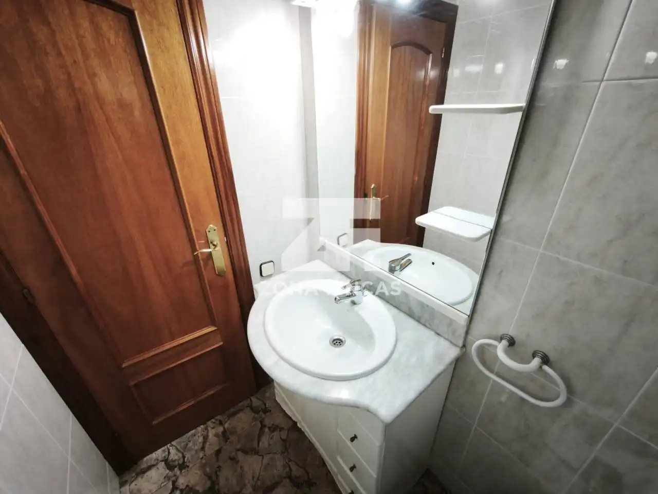 Bany de Pis en venda en Santa Coloma de Gramenet