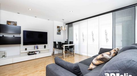 Vivir en El Barco de Sabadell vivienda reformada con piscina y entrada independiente, imatge 3