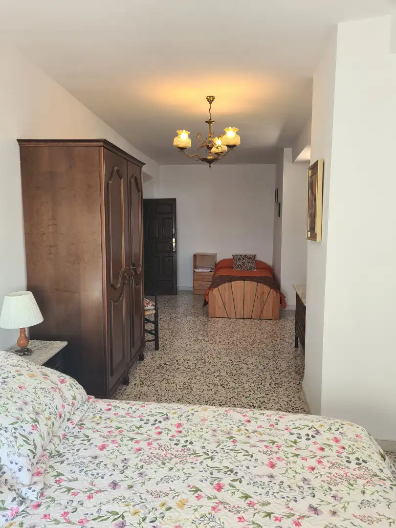 Habitación de Casa adosada en venta en Alpujarra de la Sierra con Aire acondicionado, Calefacción y Terraza