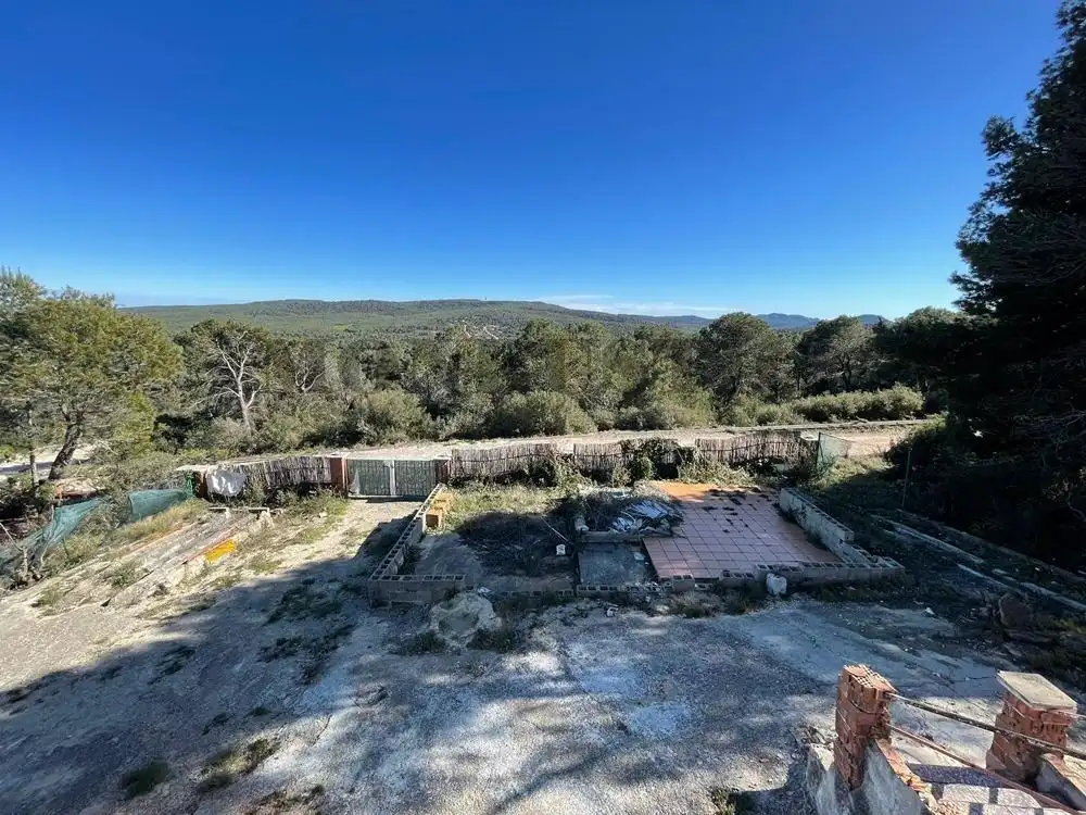Finca rústica en venta en Querol con Jardín privado, Terraza y Trastero