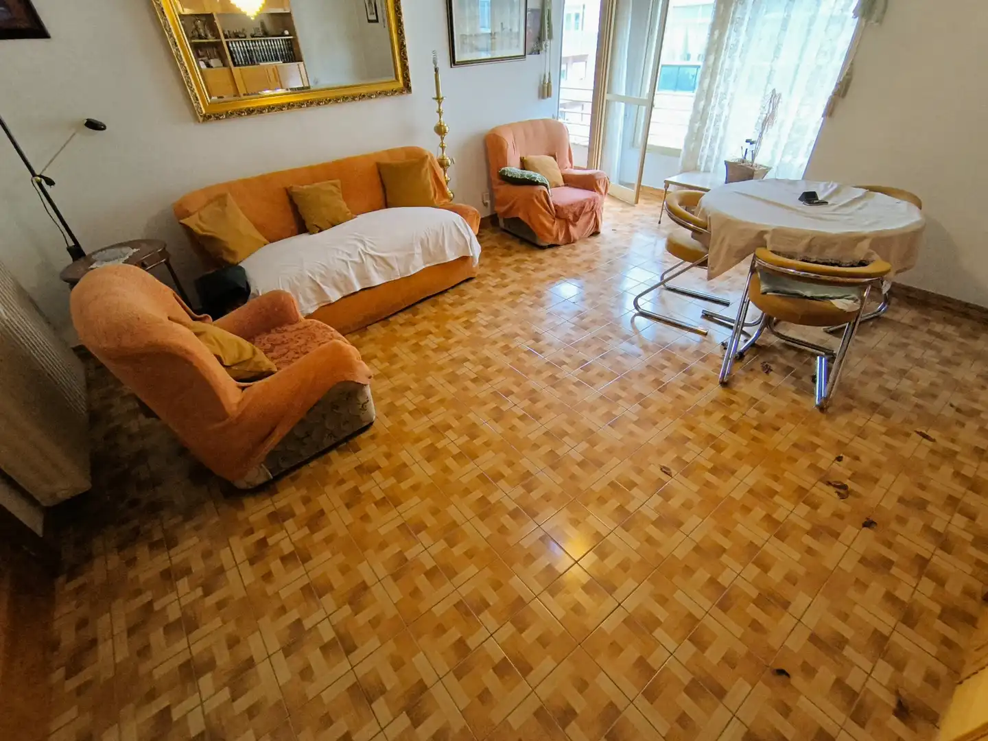Sala d'estar de Pis en venda en Palencia amb Calefacció, Terrassa i Forn