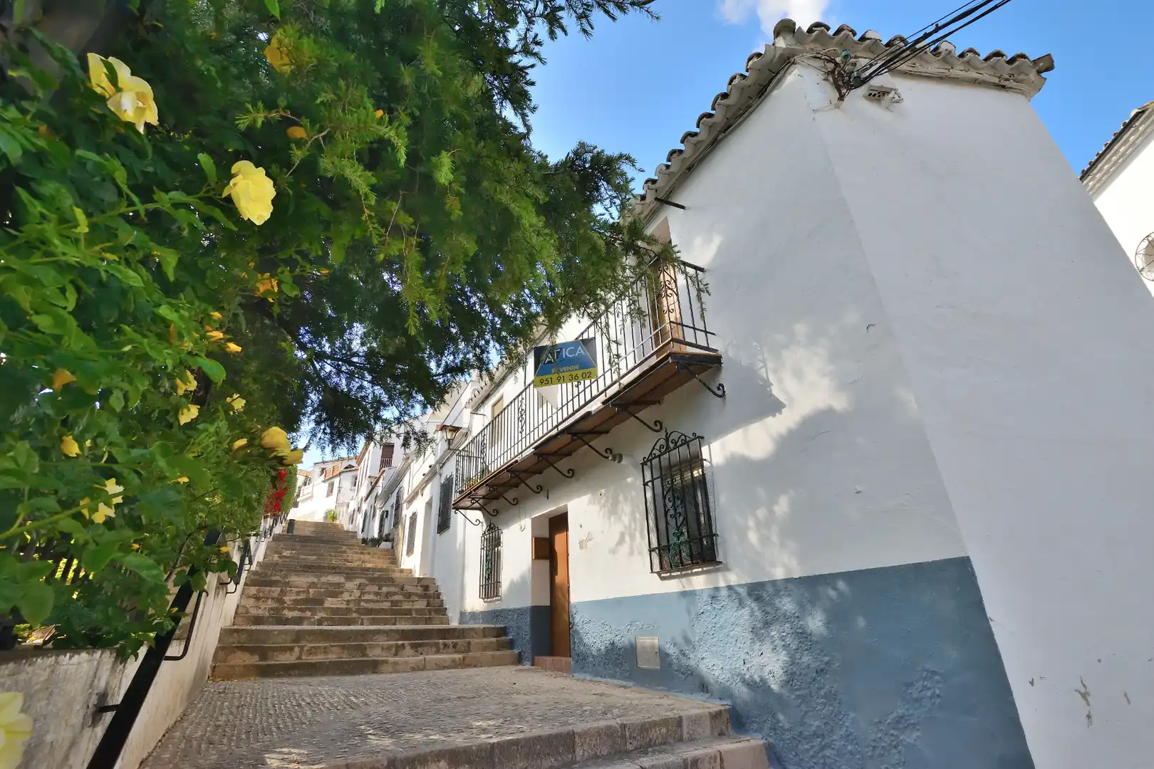Vista exterior de Casa adosada en venta en Ronda con Terraza y Balcón