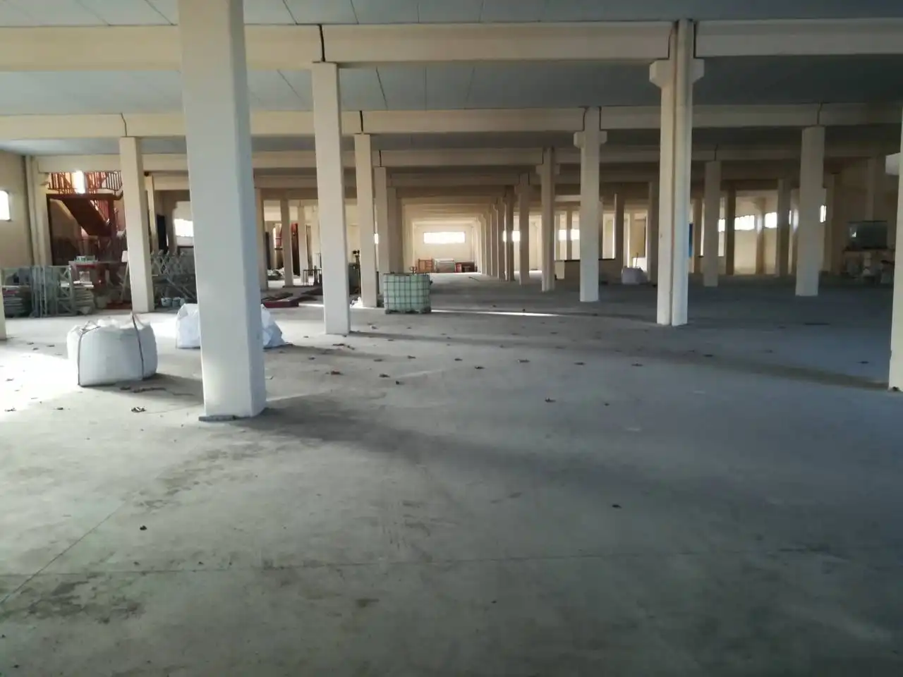 Nau industrial en venda en Leganés