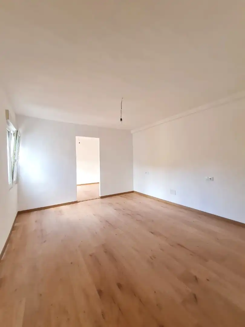 Sala d'estar de Pis en venda en Gijón  amb Jardí privat, Parquet i Traster