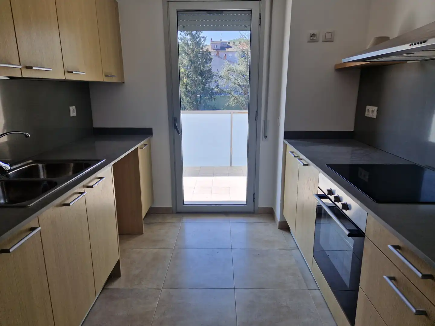 Kitchen of Flat for sale in Olot  with Heating, Storage room and Oven