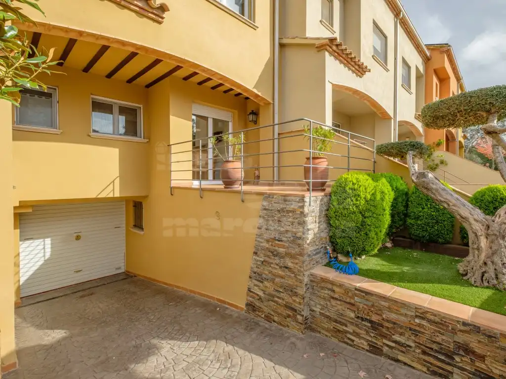 Exterior view of Houses for sale in Palafrugell