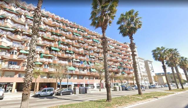 Garaje en Venta en c/ zona franca en La Marina del Port