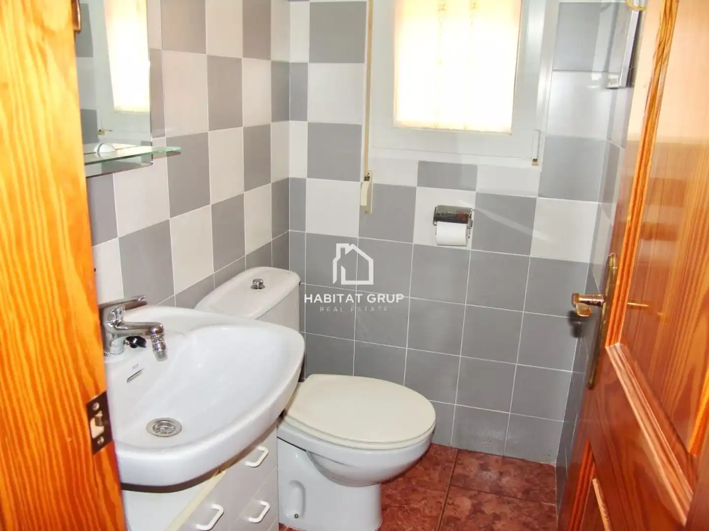 Badezimmer von Maisonette zum Verkauf in Ciutadella de Menorca mit Klimaanlage, Heizung und Terrasse