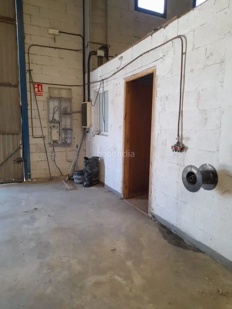 Industrial building to rent in Carrer de la Carretera 4, imagen 5
