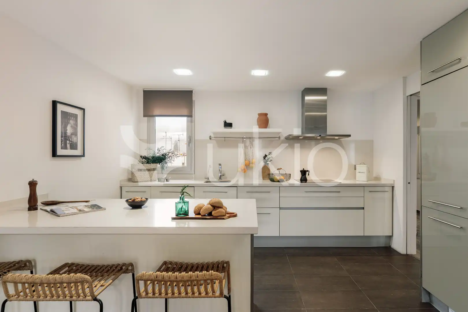 Cocina de Apartamento de alquiler en Barcelona con Aire acondicionado, Calefacción y Terraza