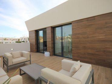 Detached house with pool for sale in Campello Playa