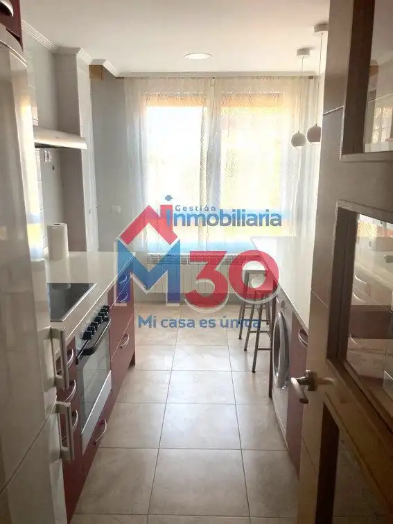 Cuina de Apartament en venda en Miranda de Ebro amb Calefacció, Traster i Moblat