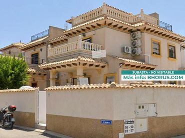 Casa con piscina en venta en PAU 2 VILLAMARTIN 62