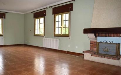 Living room of House or chalet for sale in Santiago de Compostela 