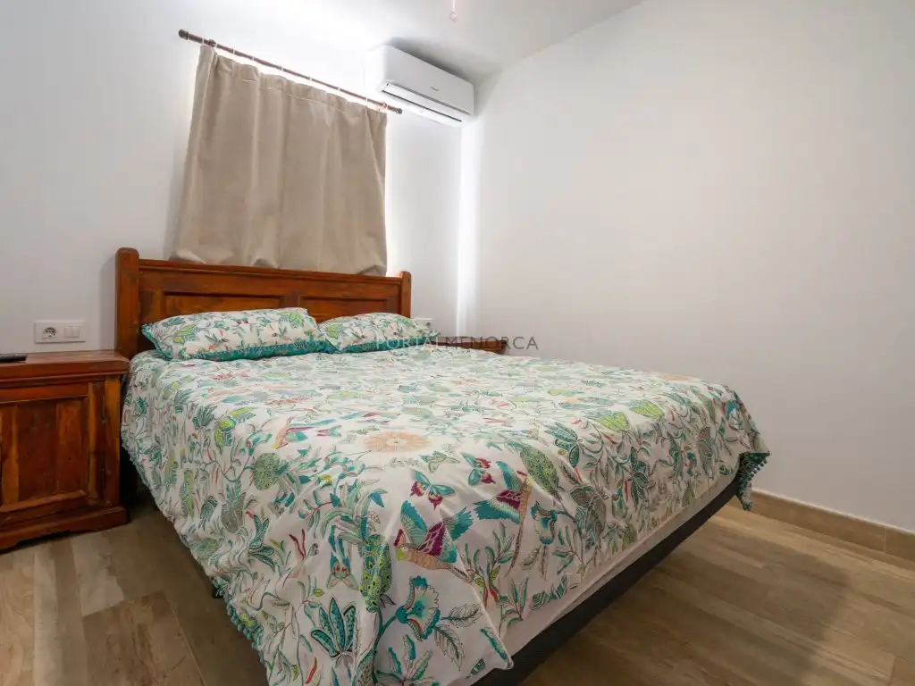 Schlafzimmer von Wohnung zum Verkauf in Es Castell mit Klimaanlage