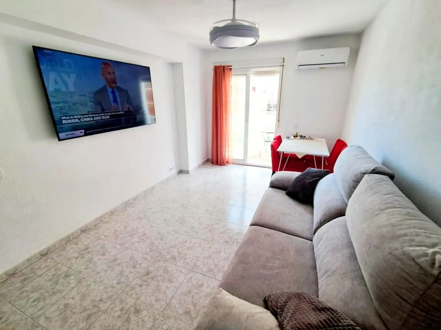 Wohnzimmer von Wohnungen zum Verkauf in Benalmádena mit Klimaanlage, Terrasse und Möbliert