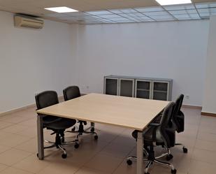 Oficina de lloguer en Berga amb Aire condicionat, Calefacció i Moblat