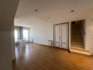 Dúplex en venta en San Andrés del Rabanedo con Trastero, Balcón y Jacuzzi
