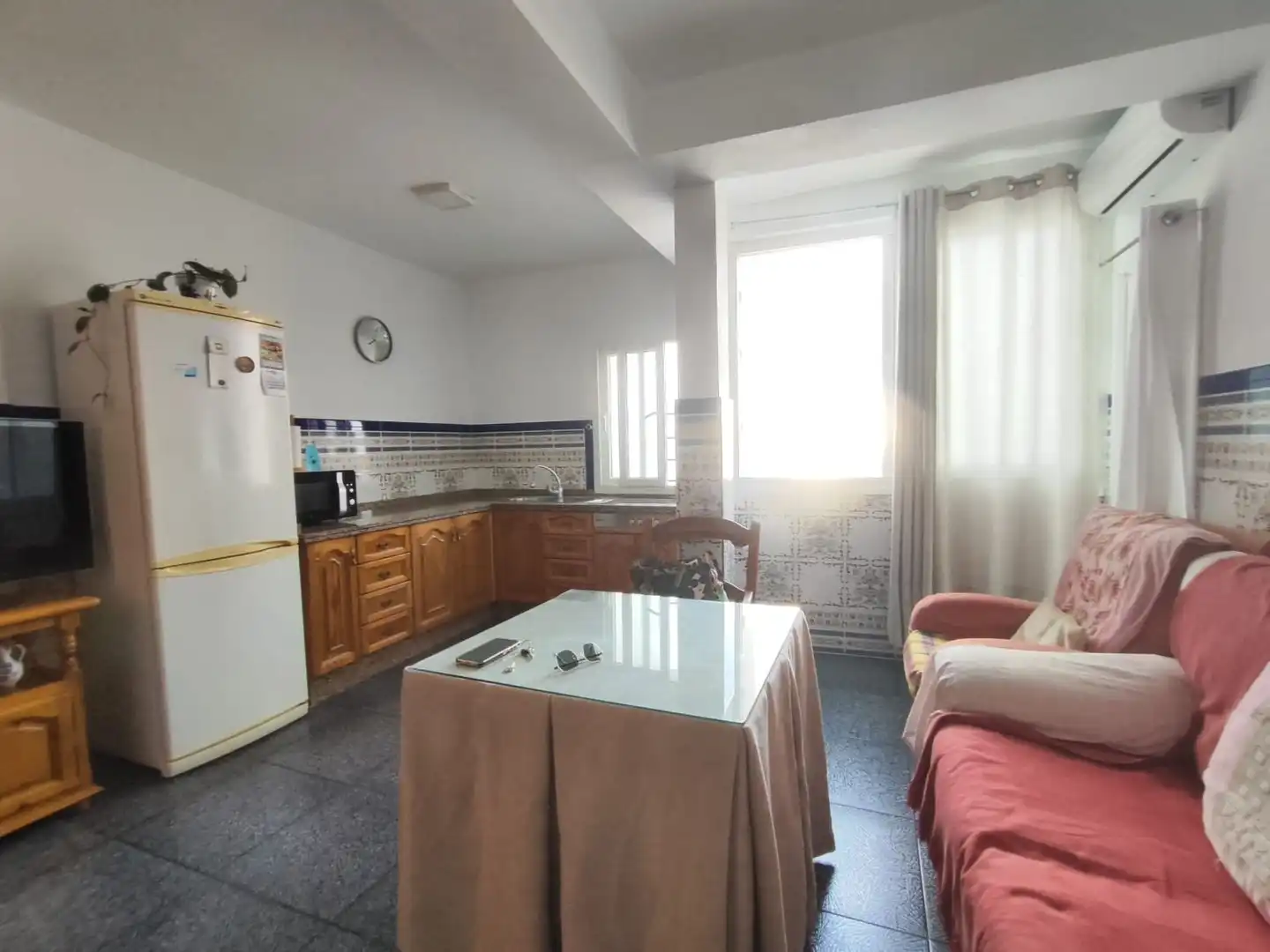 Kitchen of Flat for rent in Huelva  with Air Conditioner, Furnished and Balcony
