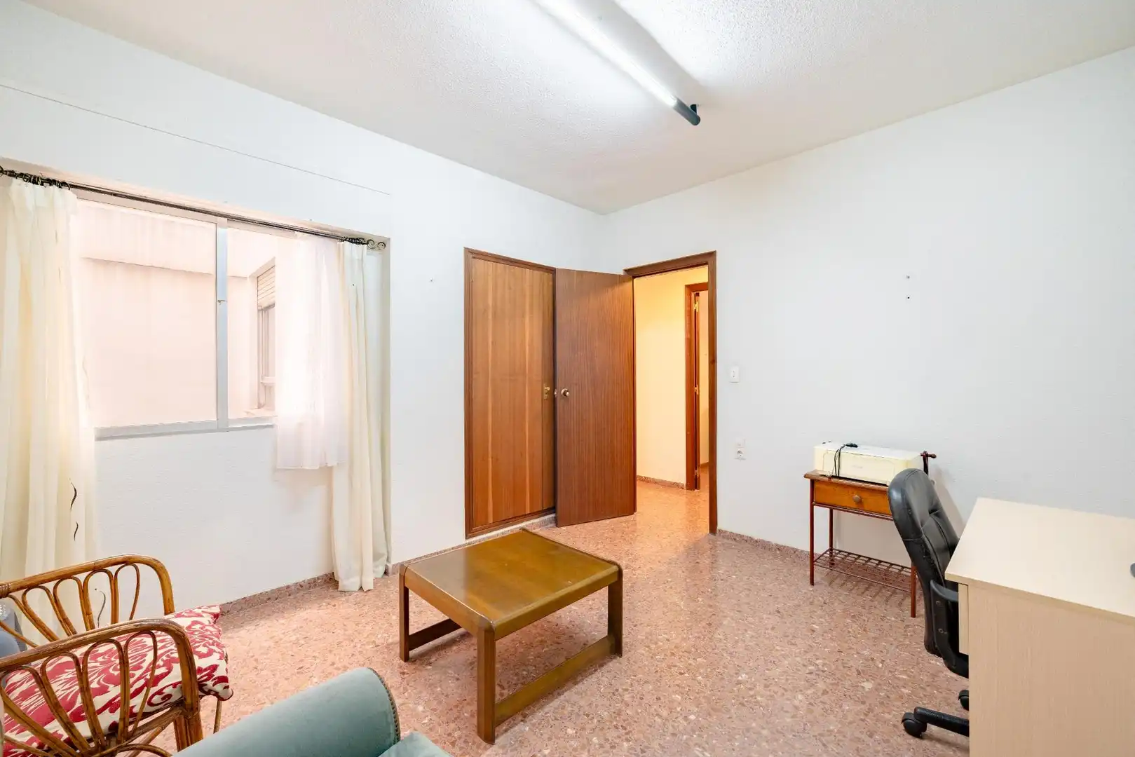 Sala d'estar de Pis en venda en Oliva amb Balcó