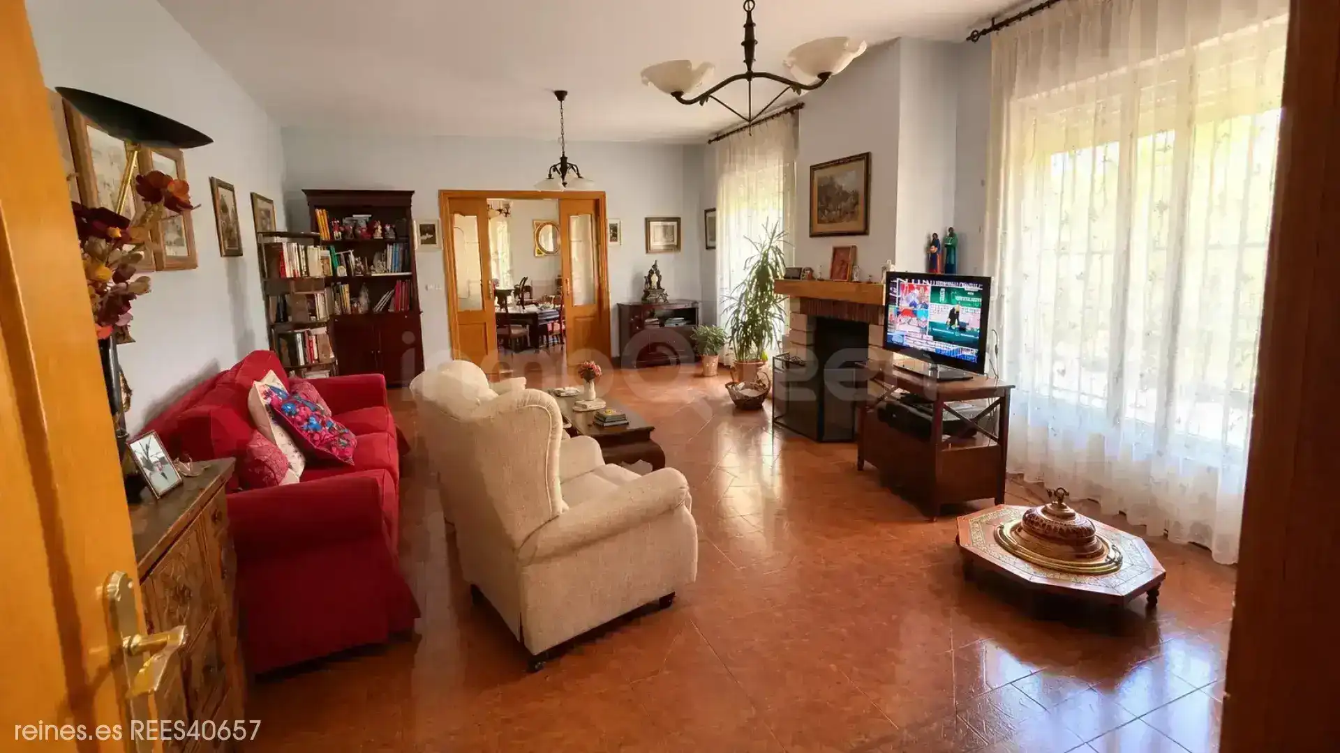 Sala d'estar de Casa o xalet en venda en Villaviciosa de Odón amb Calefacció i Jardí privat