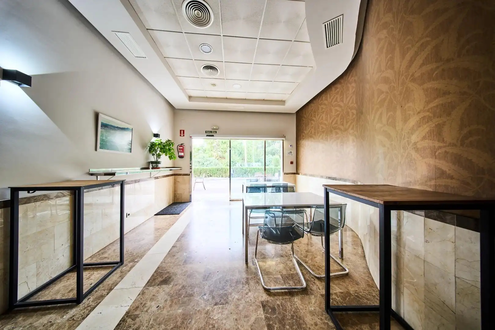 Buildings for sale in Quesada
