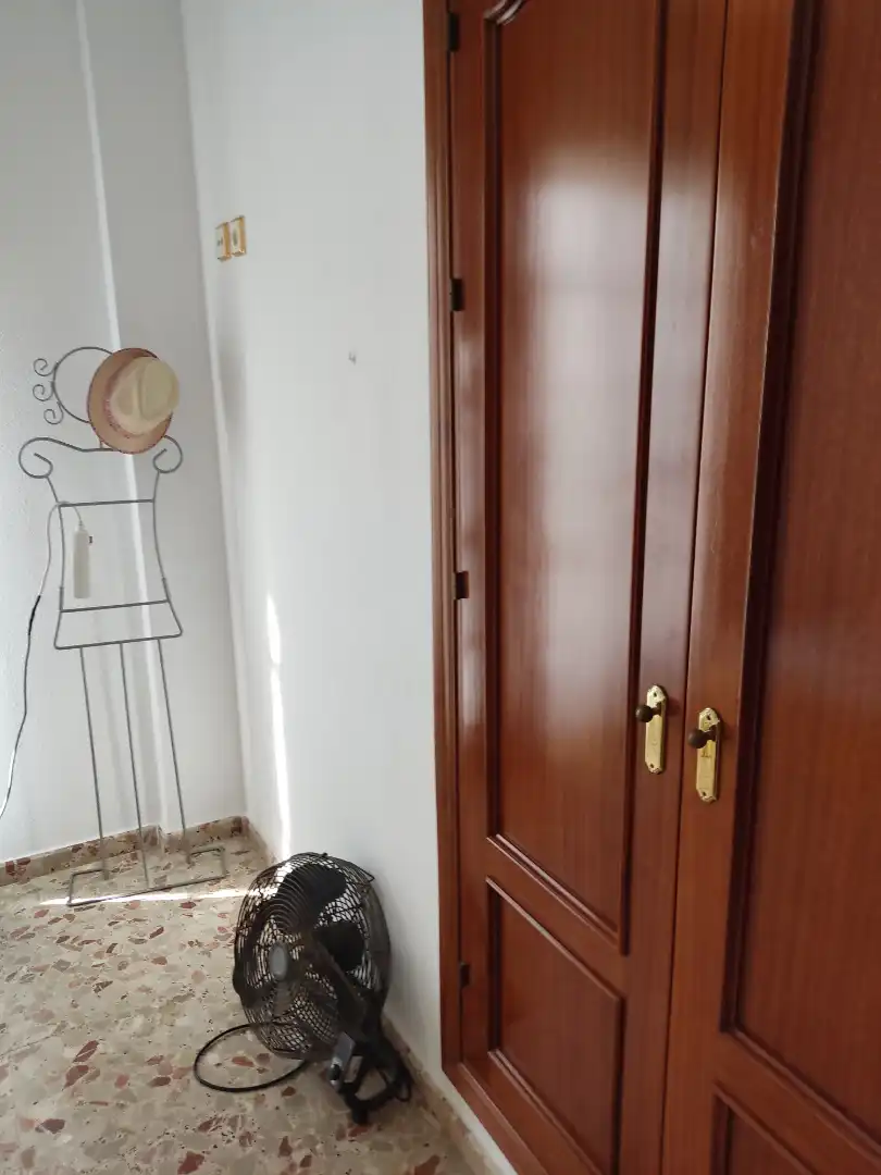 Einfamilien-Reihenhaus zum Verkauf in Barbate mit Klimaanlage, Heizung und Terrasse