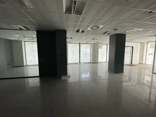 Local comercial en venda a Novelda, imagen 3