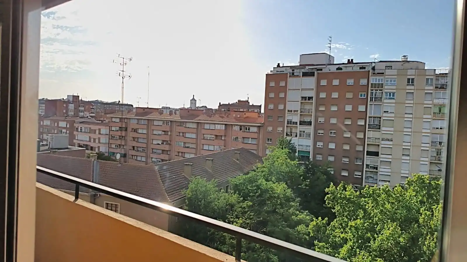 Vista exterior de Piso en venta en Valladolid con Calefacción, Terraza y Trastero