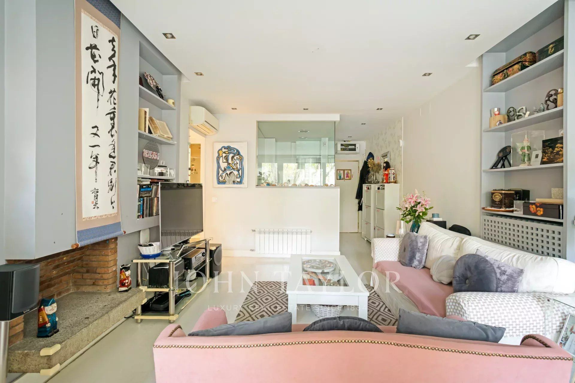 Sala d'estar de Pis en venda en  Madrid Capital amb Aire condicionat, Calefacció i Internet