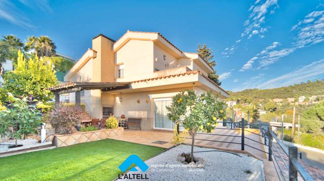 Casa-chalet en Venta en L'Ametlla del Vallès