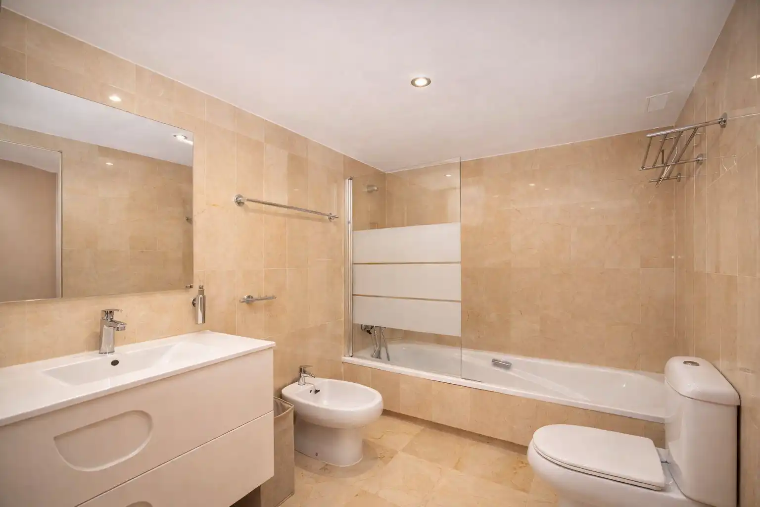 Apartament amb piscina en venda a San Pedro de Alcántara, imagen 12