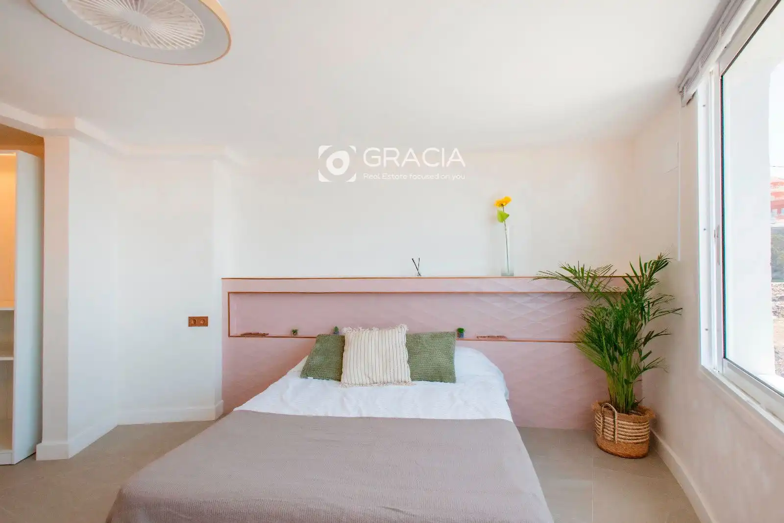 Dormitori de Casa adosada en venda en Adeje amb Jardí privat, Terrassa i Traster