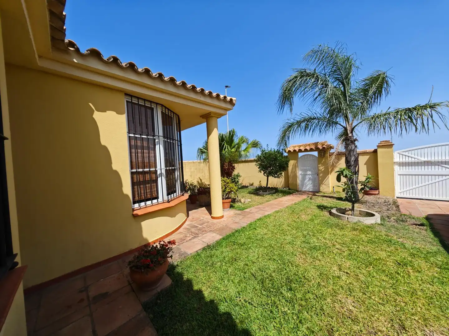 Garden of Houses for sale in Chiclana de la Frontera  with Heating, Private garden and Storage room