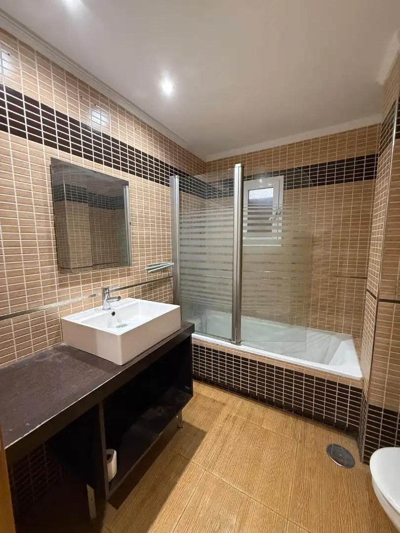 Bathroom of Flat for sale in Ciudad Jardín