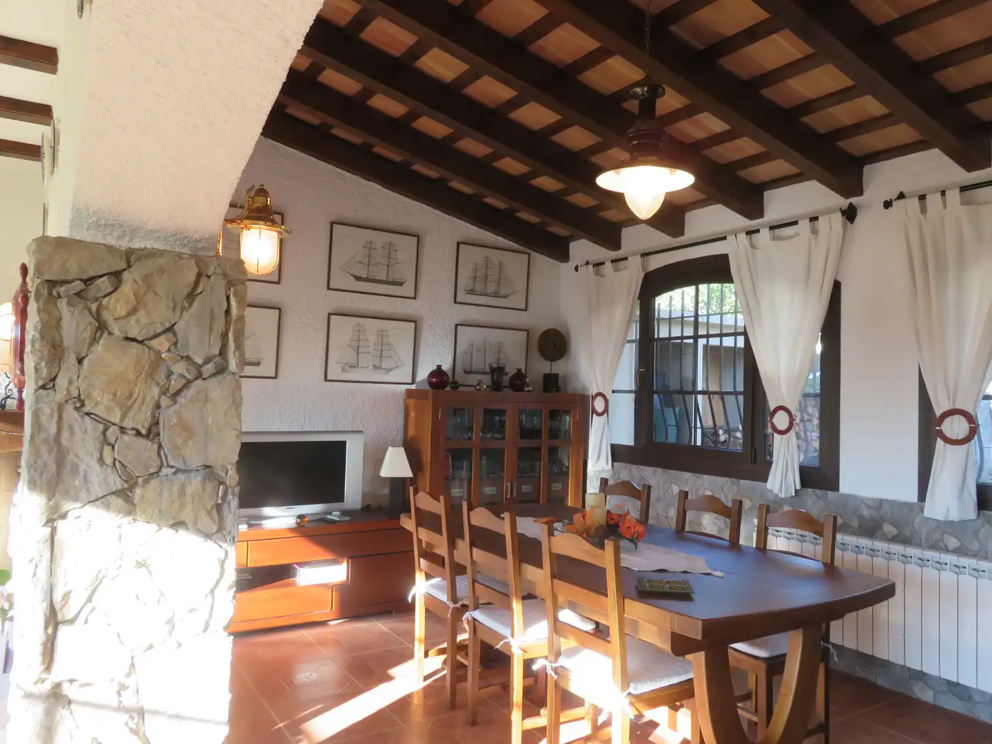 Comedor de Casa adosada en venta en L'Estartit con Aire acondicionado, Calefacción y Jardín privado