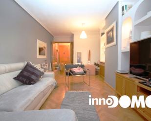 Living room of Flat for sale in Parla  with Heating, Parquet flooring and Terrace