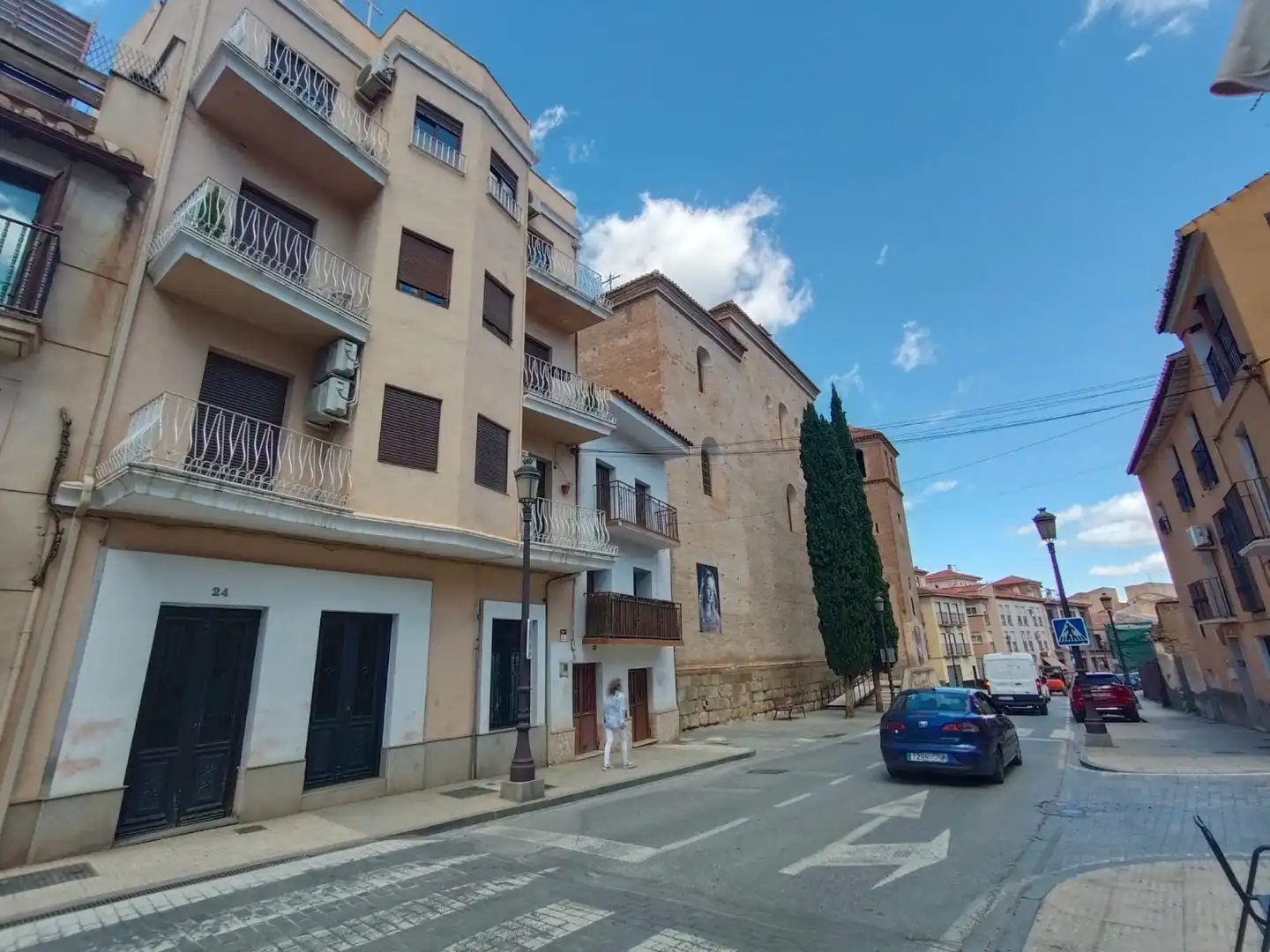 Außenansicht von Wohnungen zum Verkauf in Guadix mit Terrasse und Abstellraum