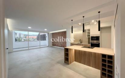 Exterior view of Flat for sale in  Barcelona Capital  with Air Conditioner, Heating and Terrace