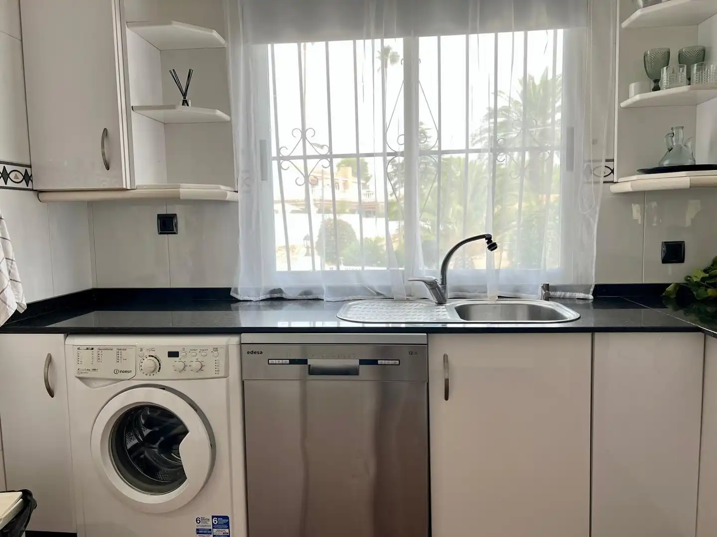 Cuina de Casa o xalet de lloguer en La Nucia amb Jardí privat, Terrassa i Piscina