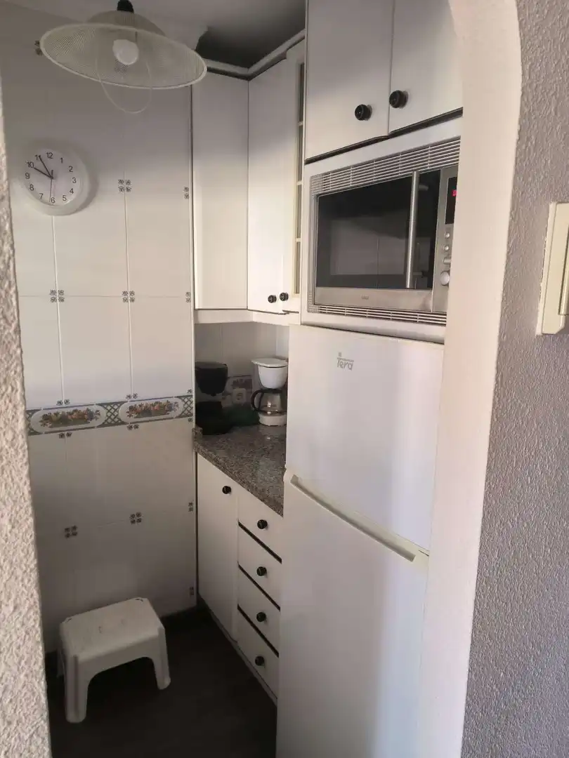 Cocina de Apartamento de alquiler en Torrox con Piscina, Amueblado y Internet