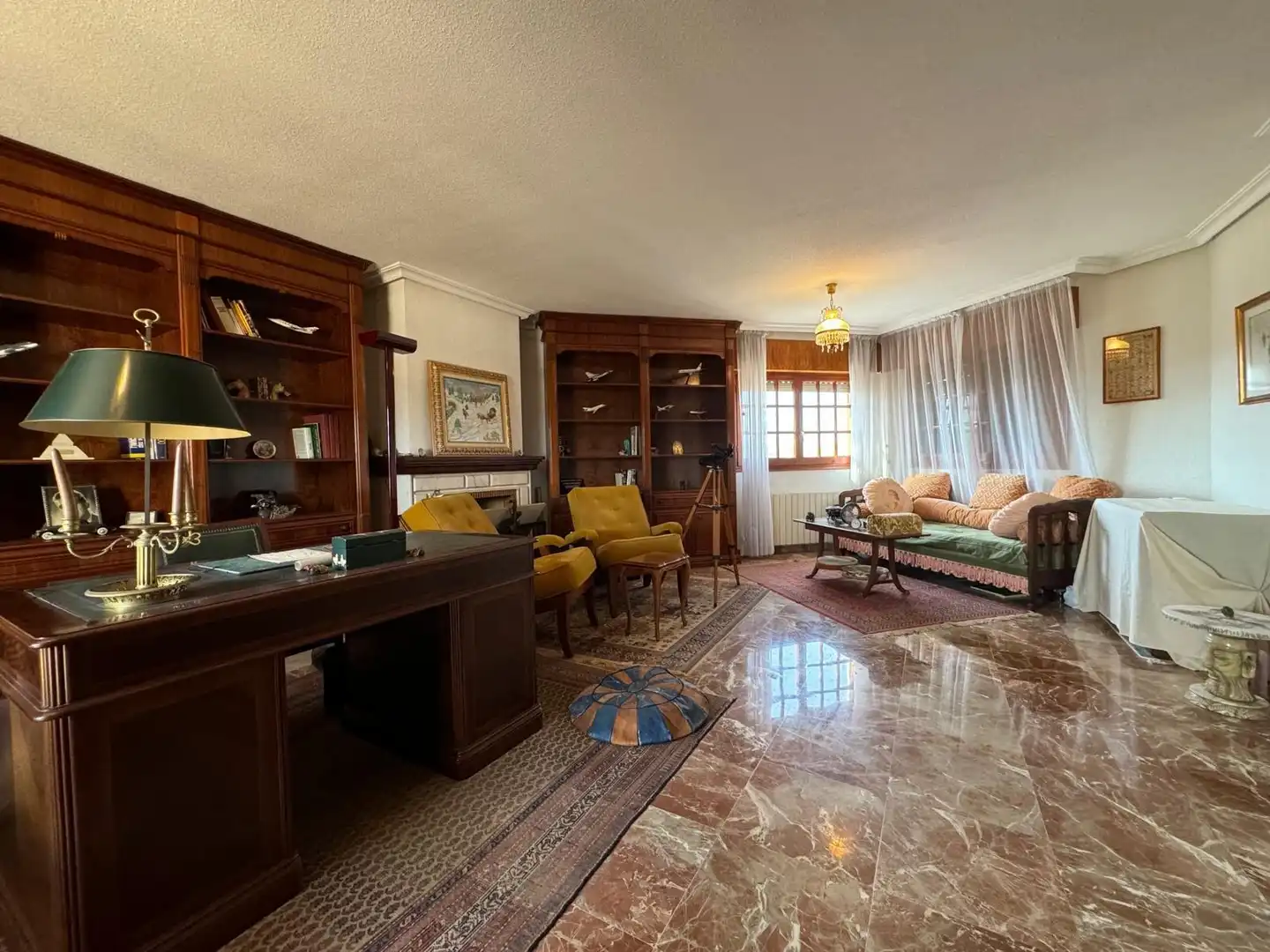 Sala d'estar de Casa o xalet en venda en Alicante / Alacant amb Calefacció, Jardí privat i Terrassa